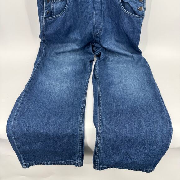 Free People Overalls Womens Large Ziggy We the Free Blue Denim Relaxed Bib - Picture 6 of 11